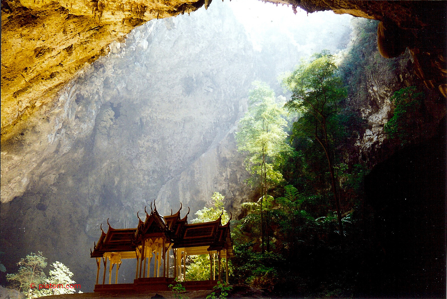 Прая након (Phraya Nakhon), Таиланд